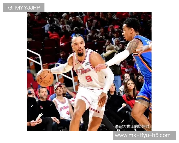 狄龙加盟太阳后焕发新生布克与狄龙双星组合引发期待